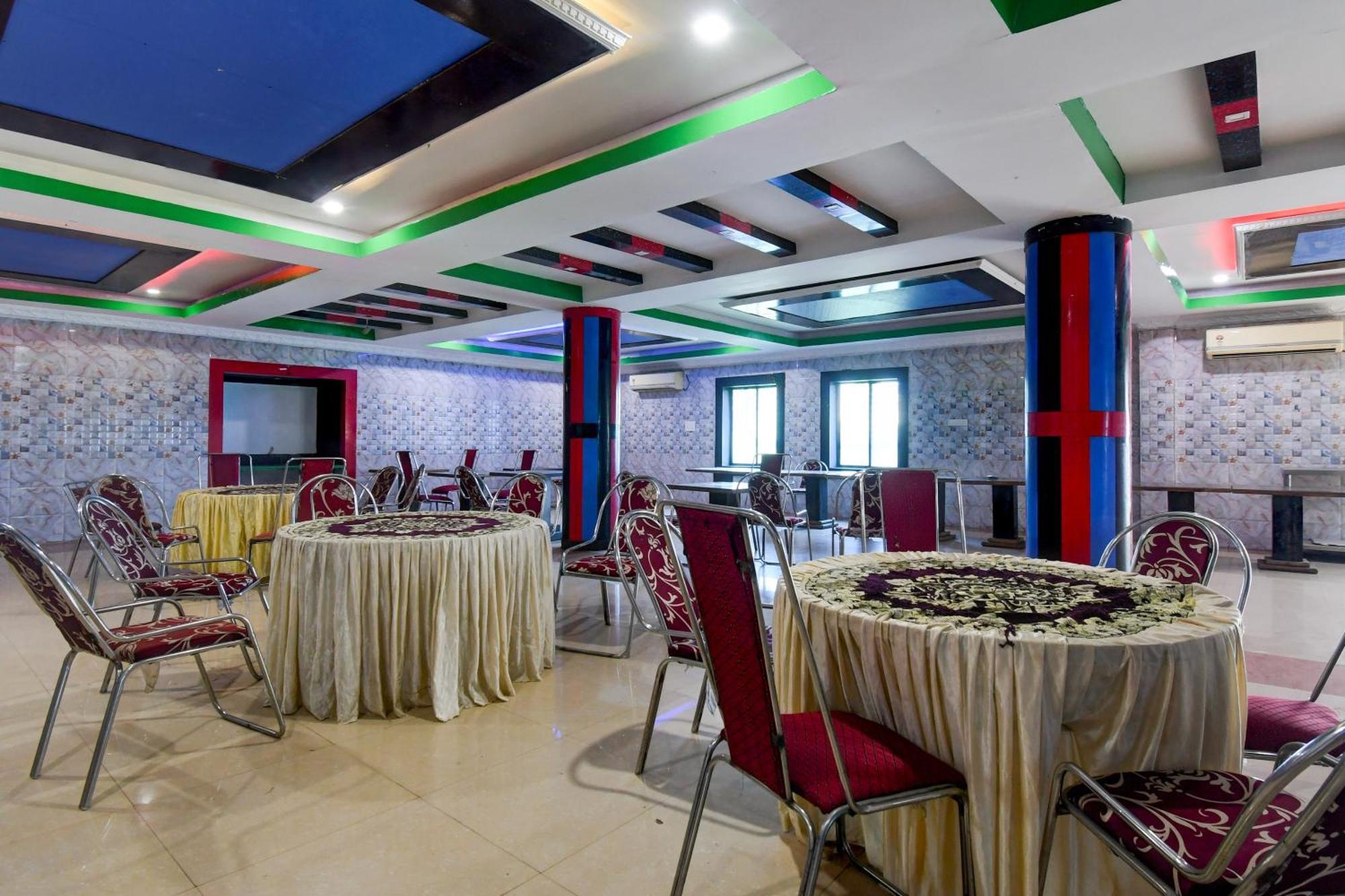 Hotel O Blue Royal Bhubaneswar Exterior foto